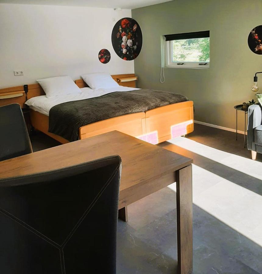 Bed and Breakfast Grutsk Op 12 à Drachten Extérieur photo